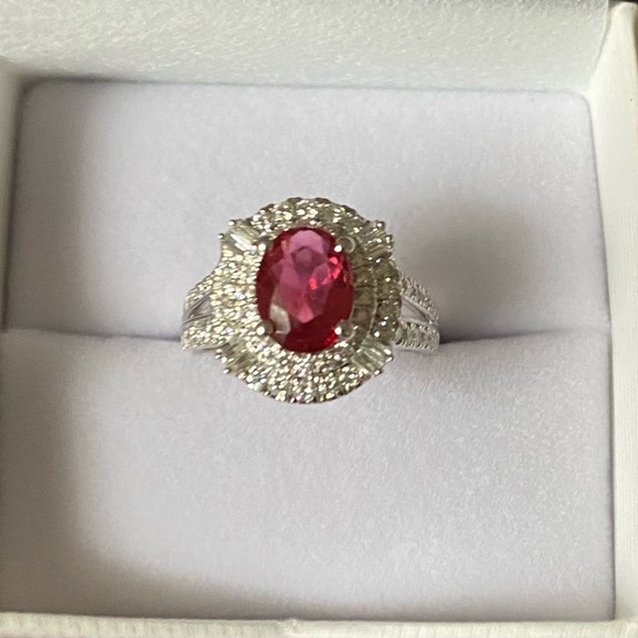 2.07 ct Ruby & VS Lab Diamond Ring - Picture 2 of 4